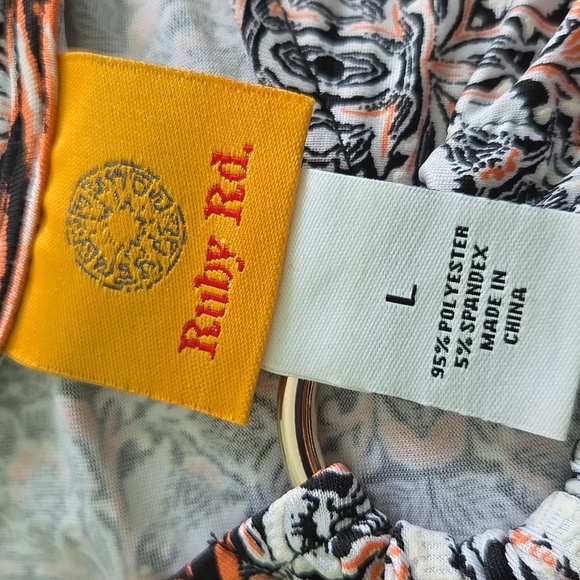 Ruby Rd. Black and Orange Patterned Blouse - Picture 4 of 5